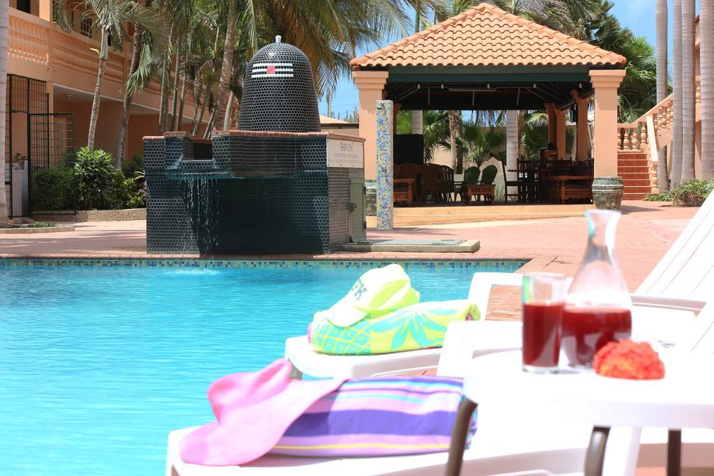 Punto Di Oro Apartments Resort Tanki Leendert 外观 照片
