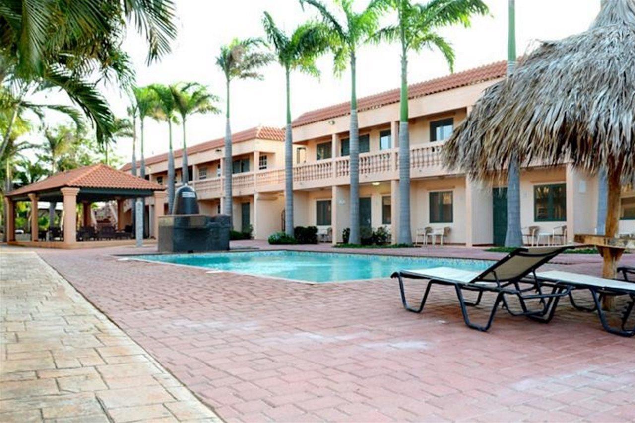 Punto Di Oro Apartments Resort Tanki Leendert 外观 照片